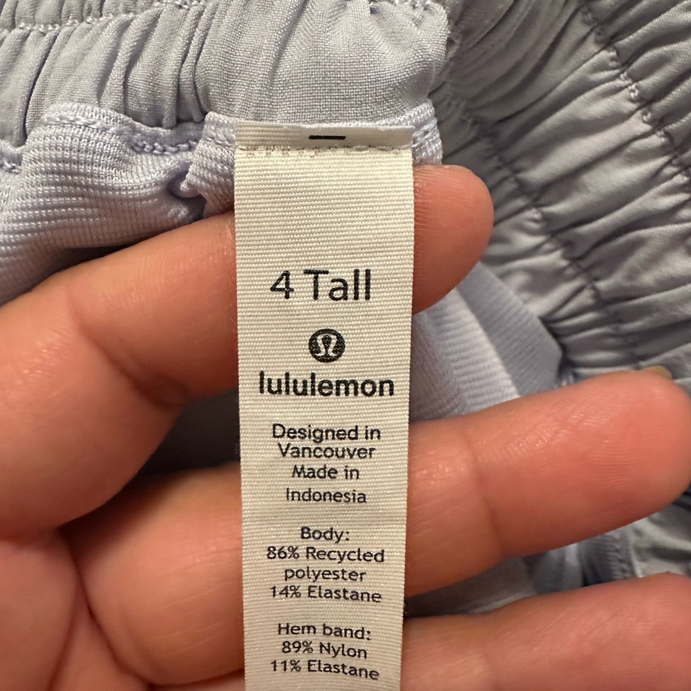 Lululemon hotty hot shorts inseam - Picture 3 of 3